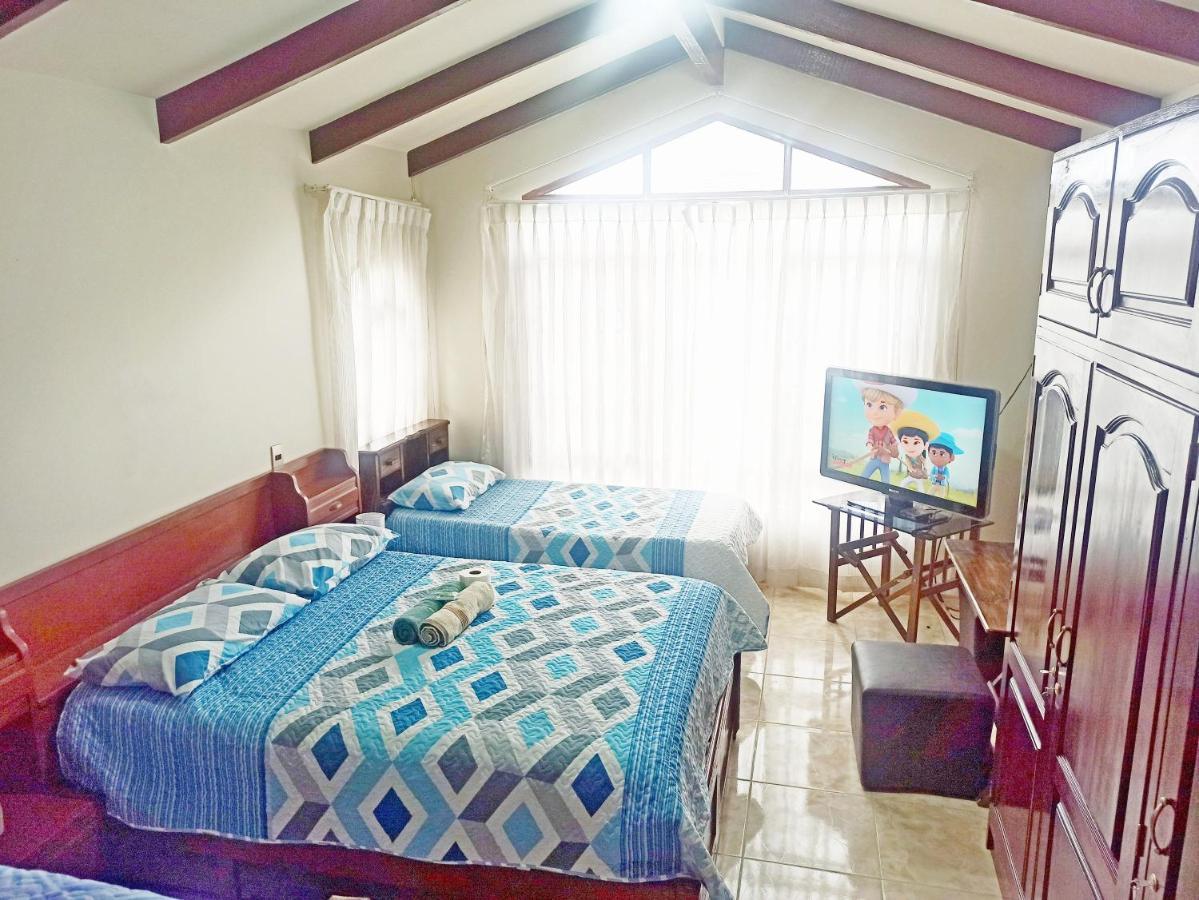Residencial Moroni - Alojamiento En Cochabamba Bed & Breakfast Екстериор снимка